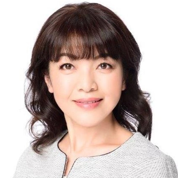 山根 ひとみ